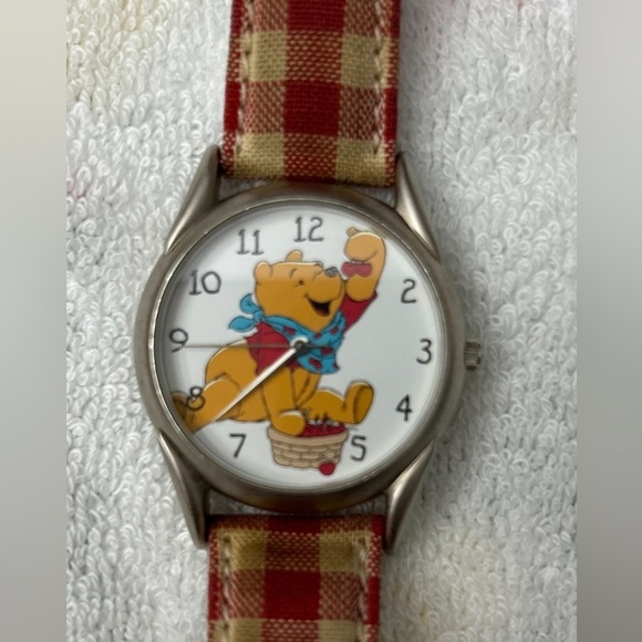 Winnie the Pooh & Cherry Basket 90s Watch Disney Timex. Works - Picture 1 of 6